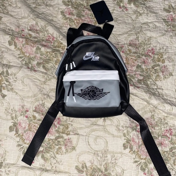 air jordan mini backpack